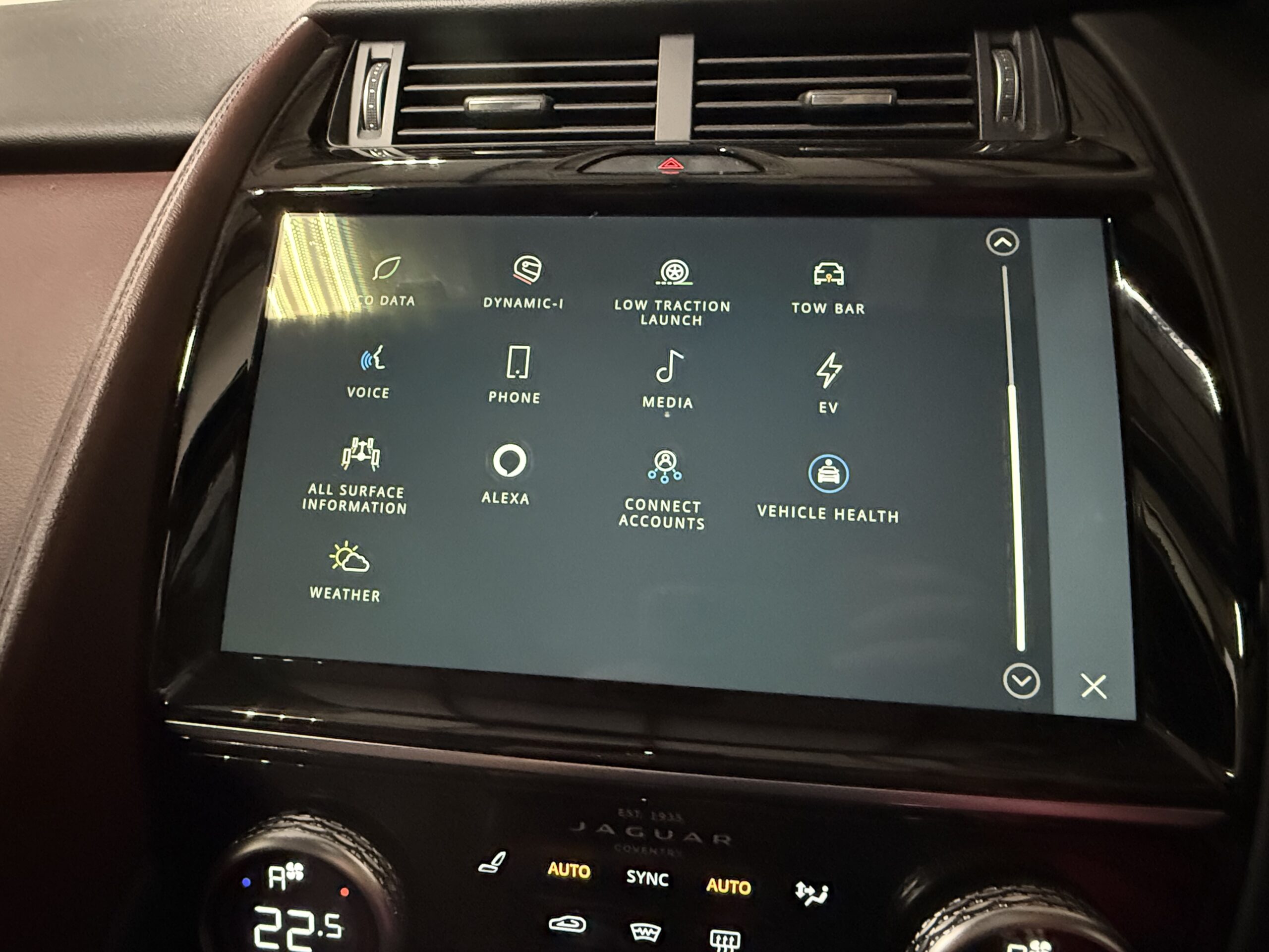 2023 Jaguar E-Pace P300e