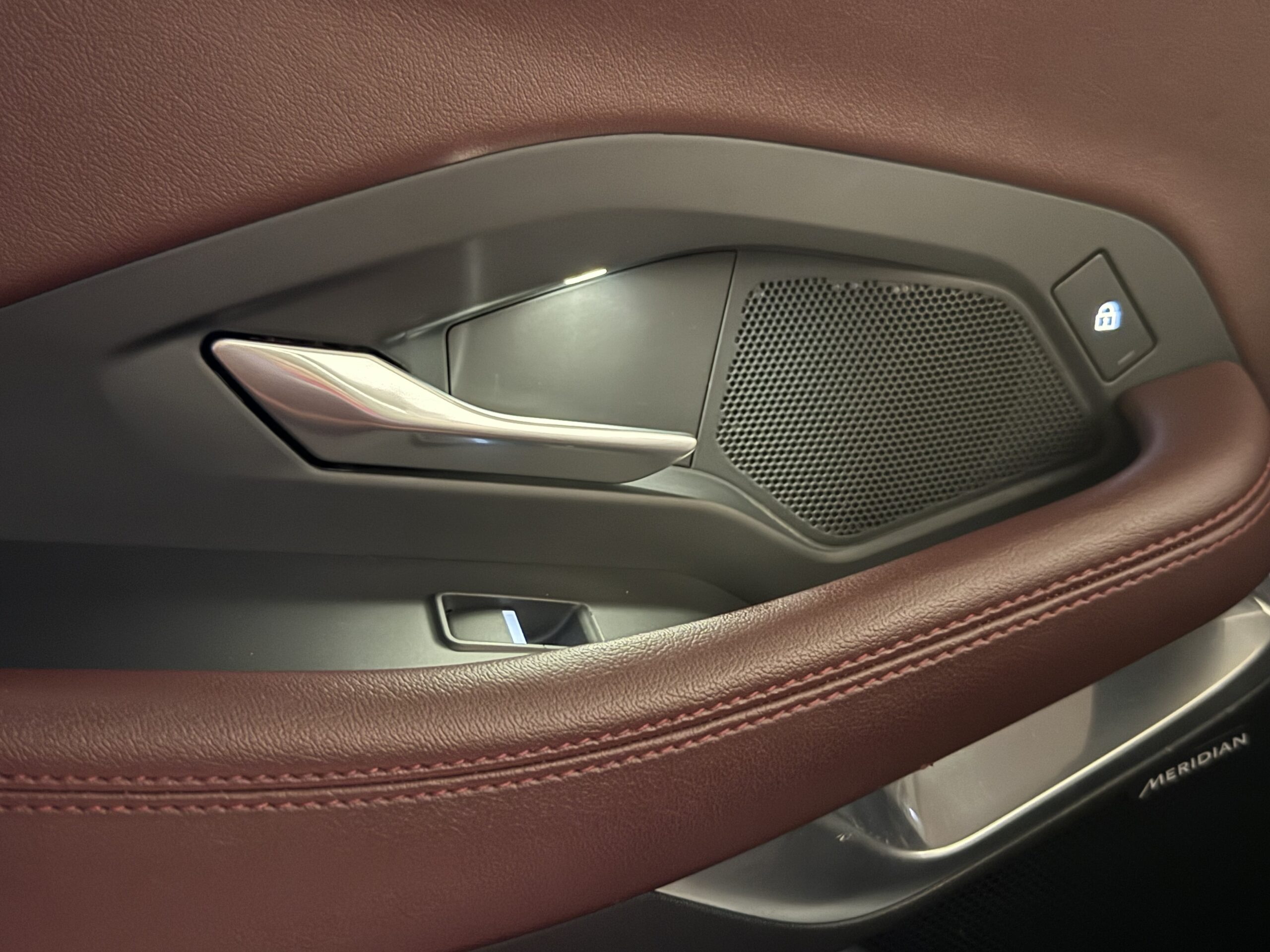 2023 Jaguar E-Pace P300e