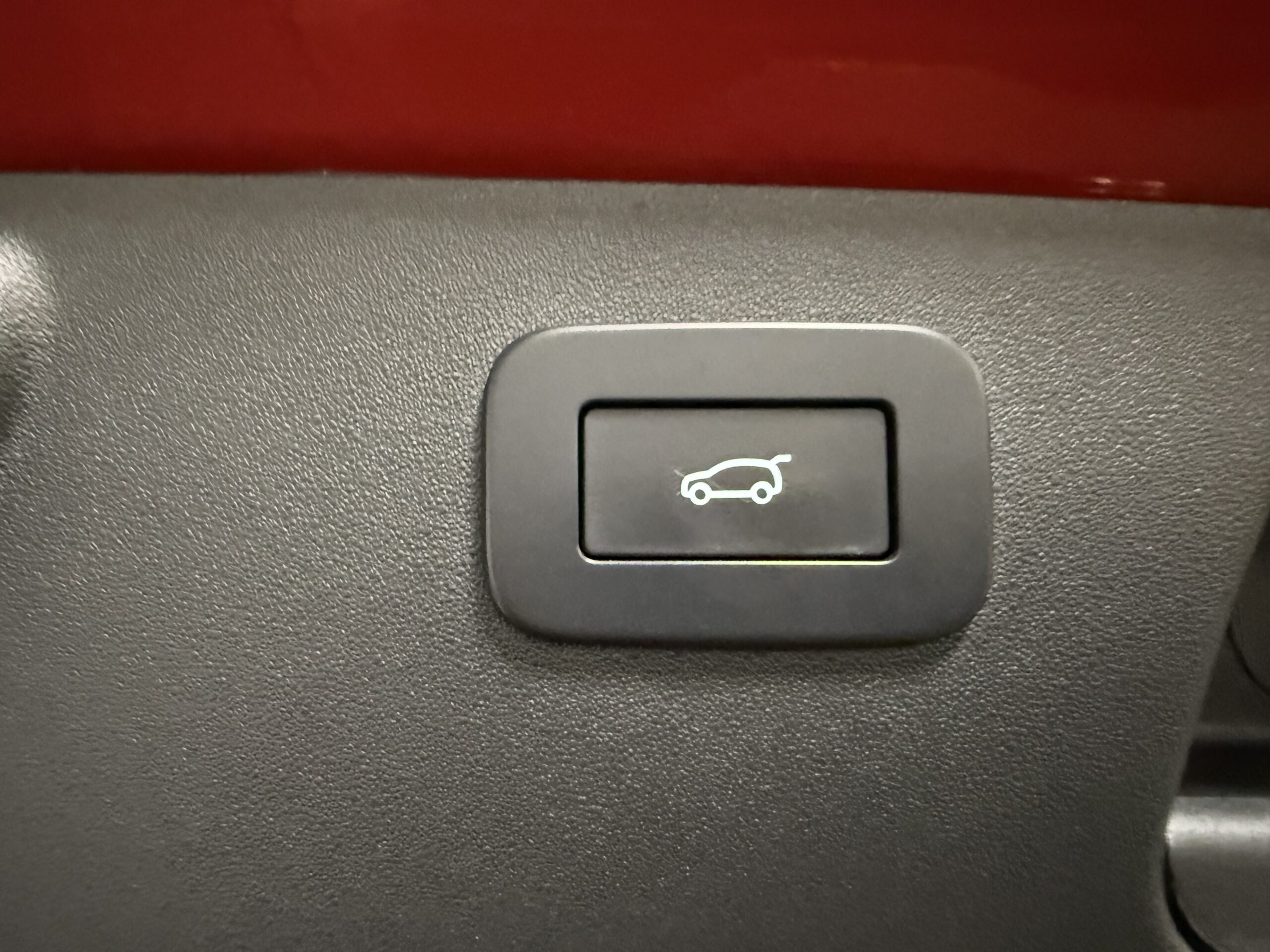 2023 Jaguar E-Pace P300e