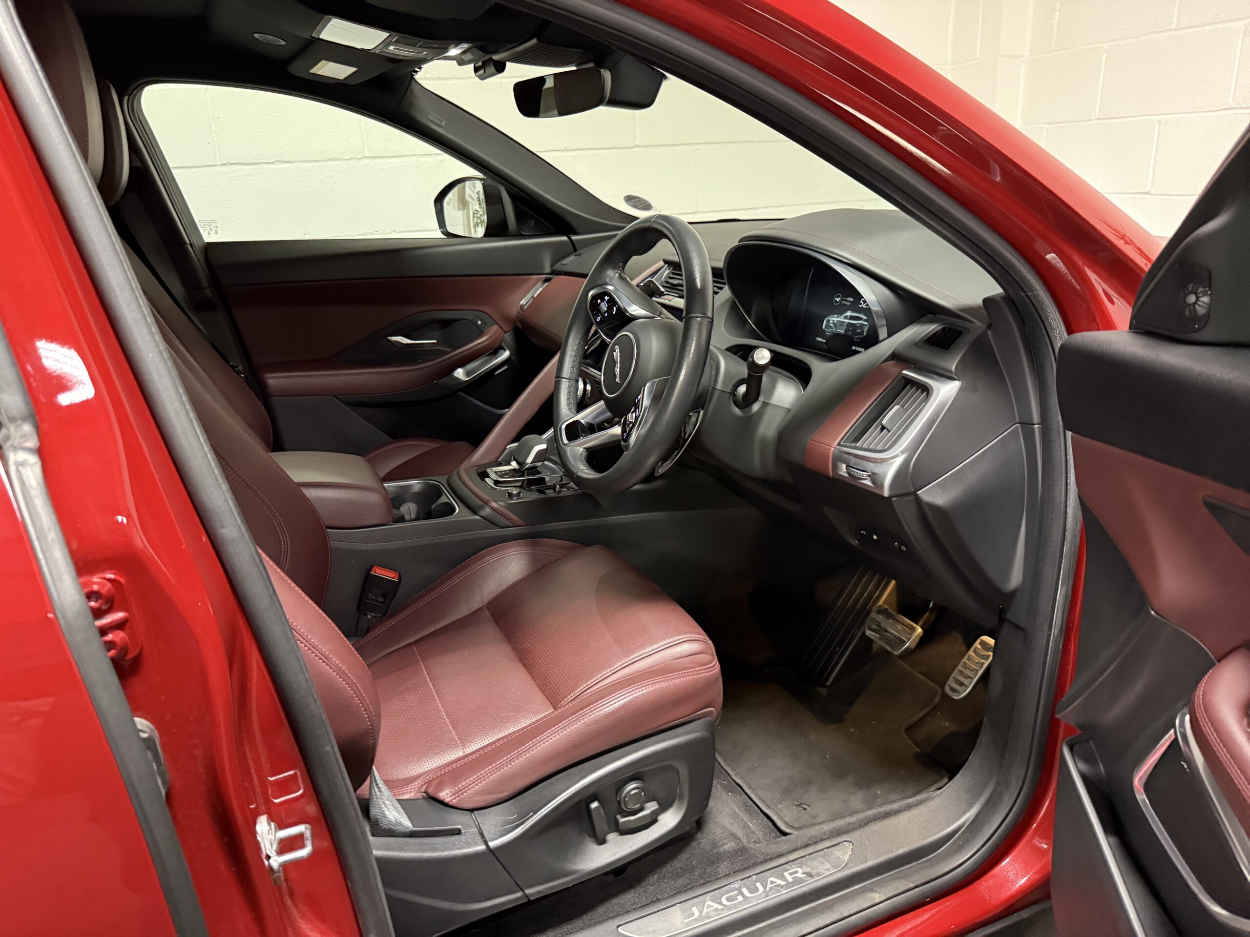 2023 Jaguar E-Pace P300e