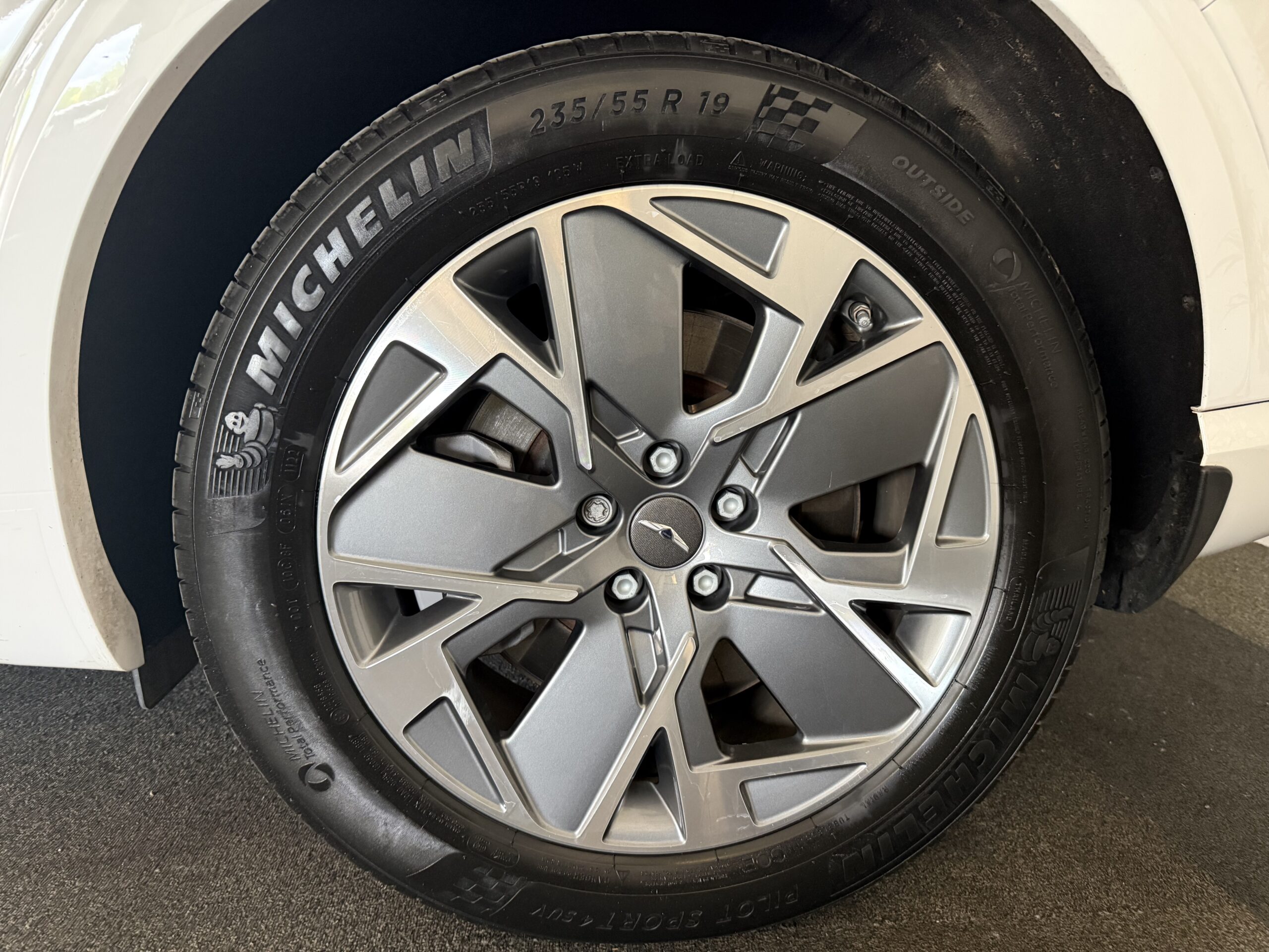 2023 Genesis GV70