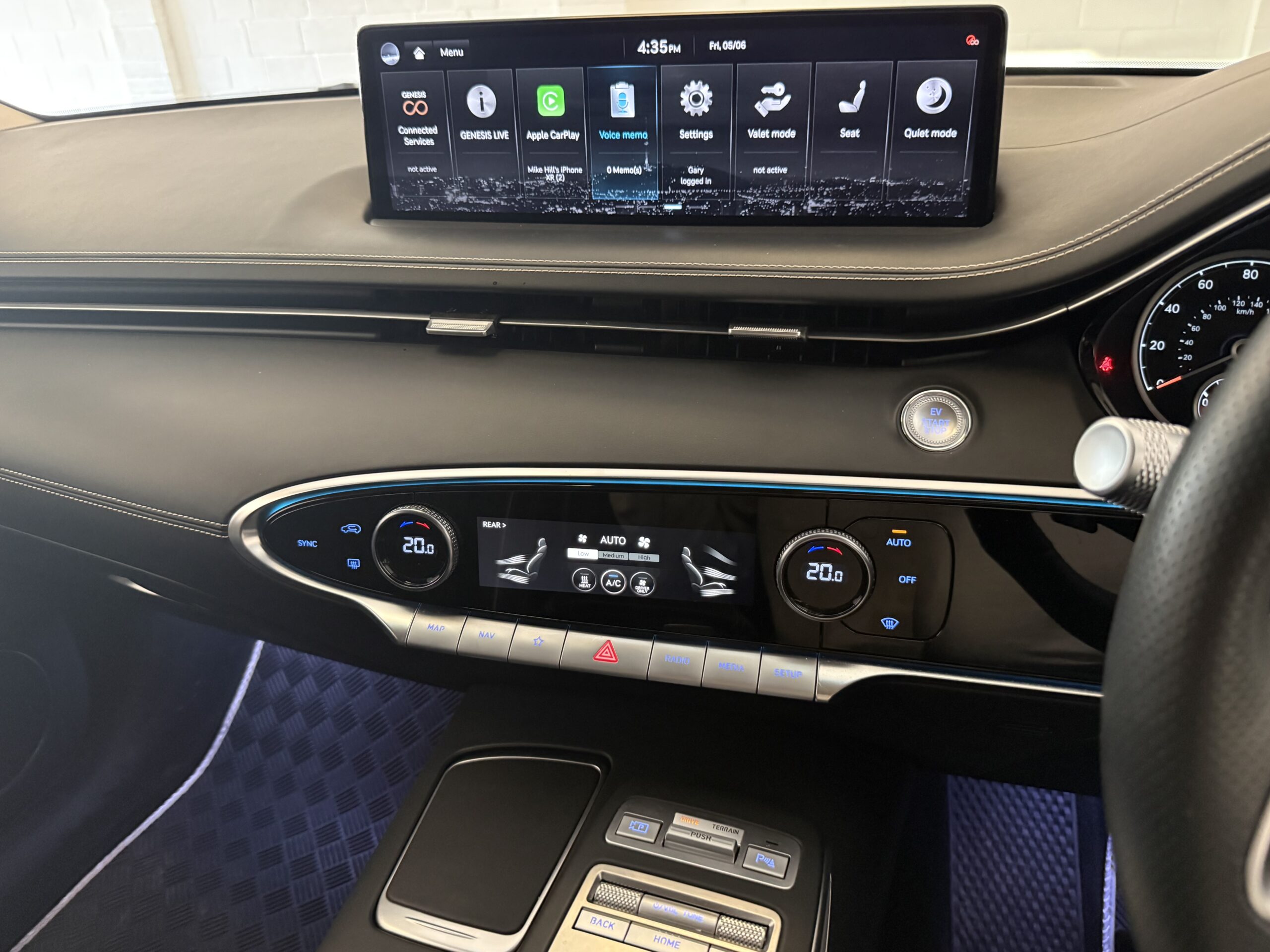 2023 Genesis GV70