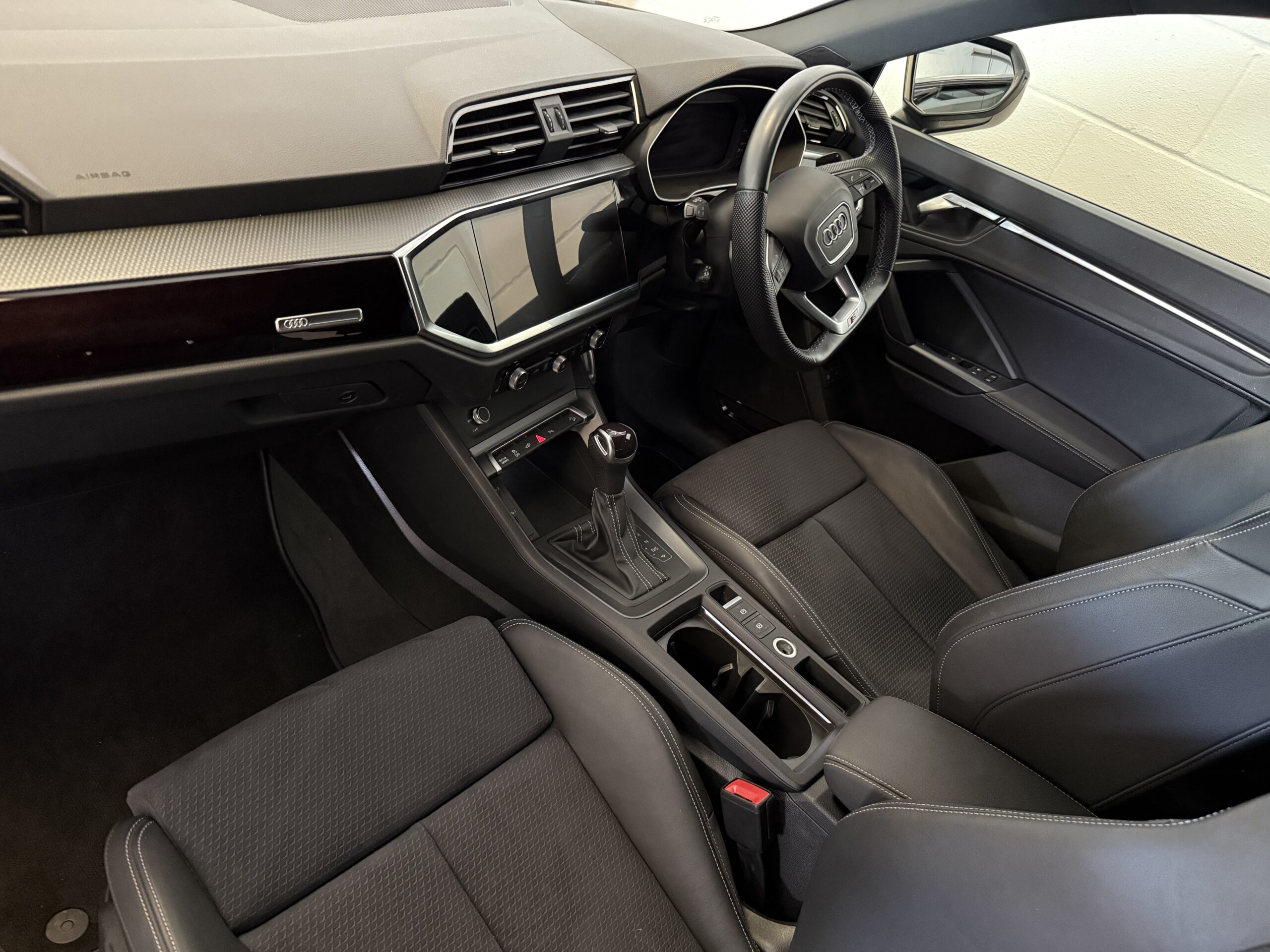 2023 Audi Q3 1.4 TFSIe 45 Vorsprung