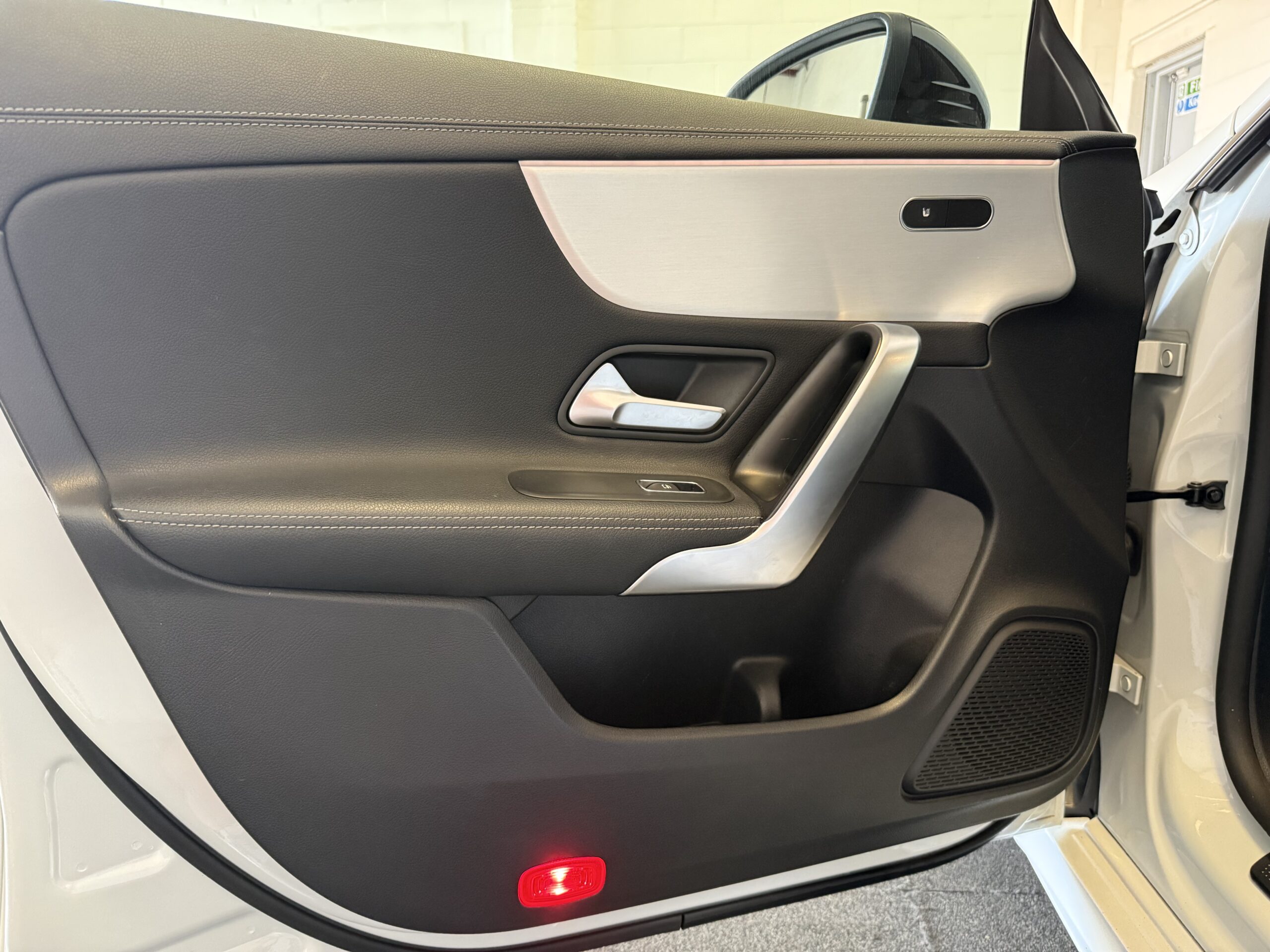 2022 Mercedes CLA 200