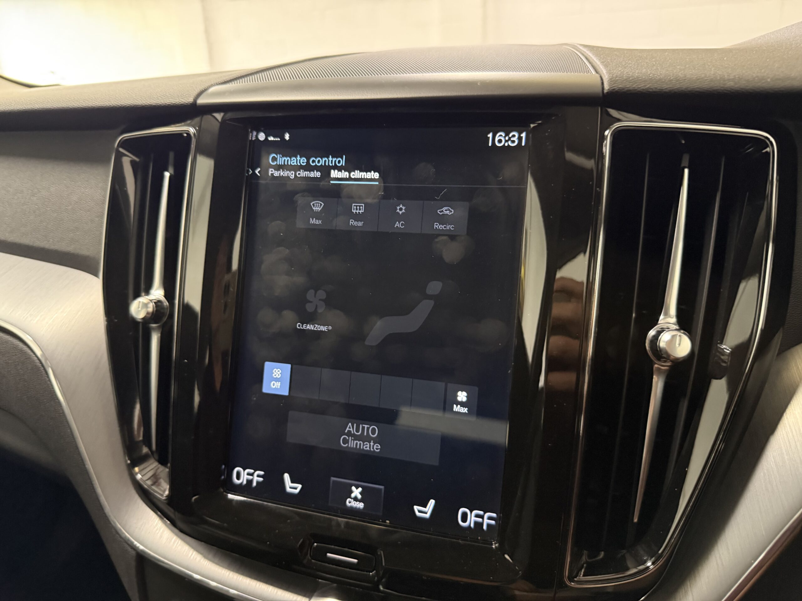 2018 Volvo XC60