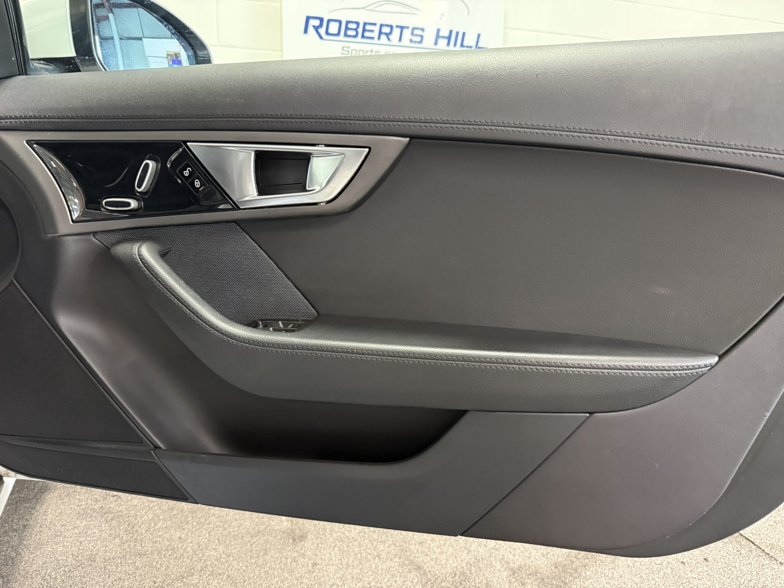 2014 Jaguar F-Type 3.0 V6